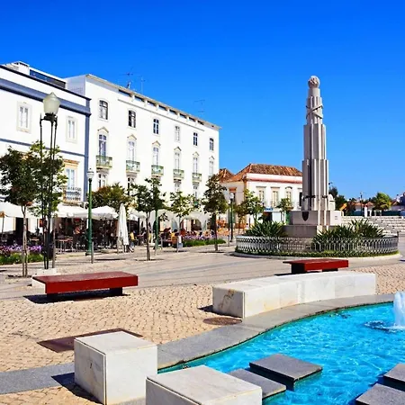 Holiday home Beautiful Town Centre Townhouse With Shared Pool *