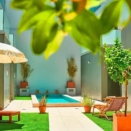 Beautiful Town Centre Townhouse With Shared Pool Tavira
