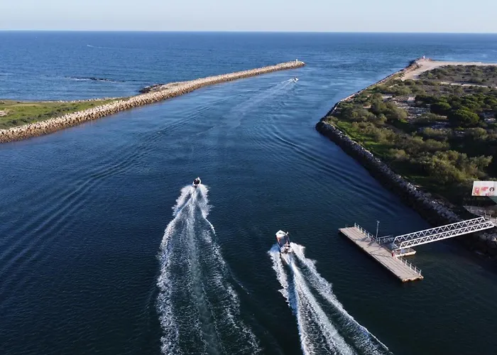 Beautiful Town Centre Townhouse With Shared Pool Tavira